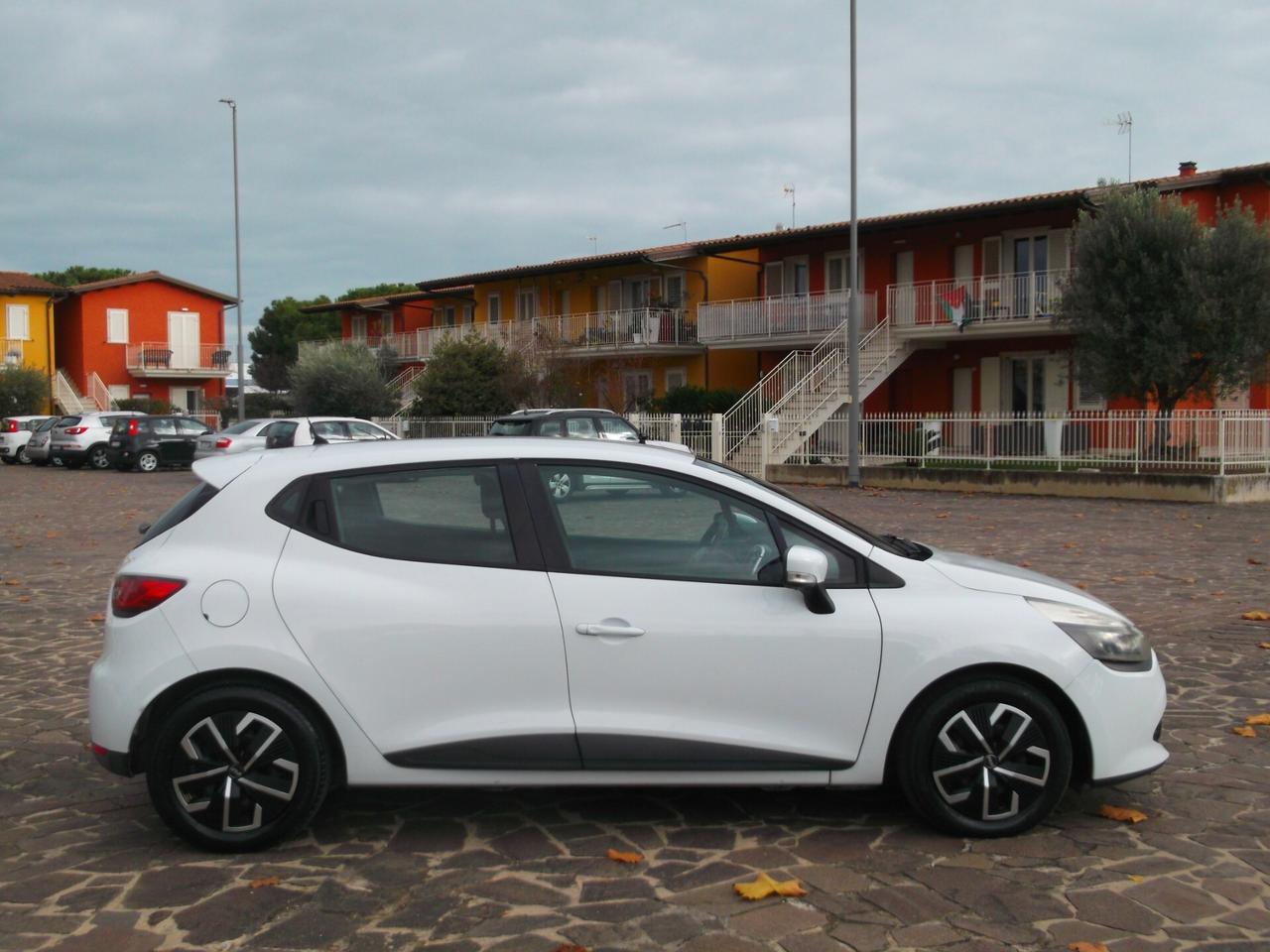 Renault Clio 1.5 dCi Live Neopatentati 2015