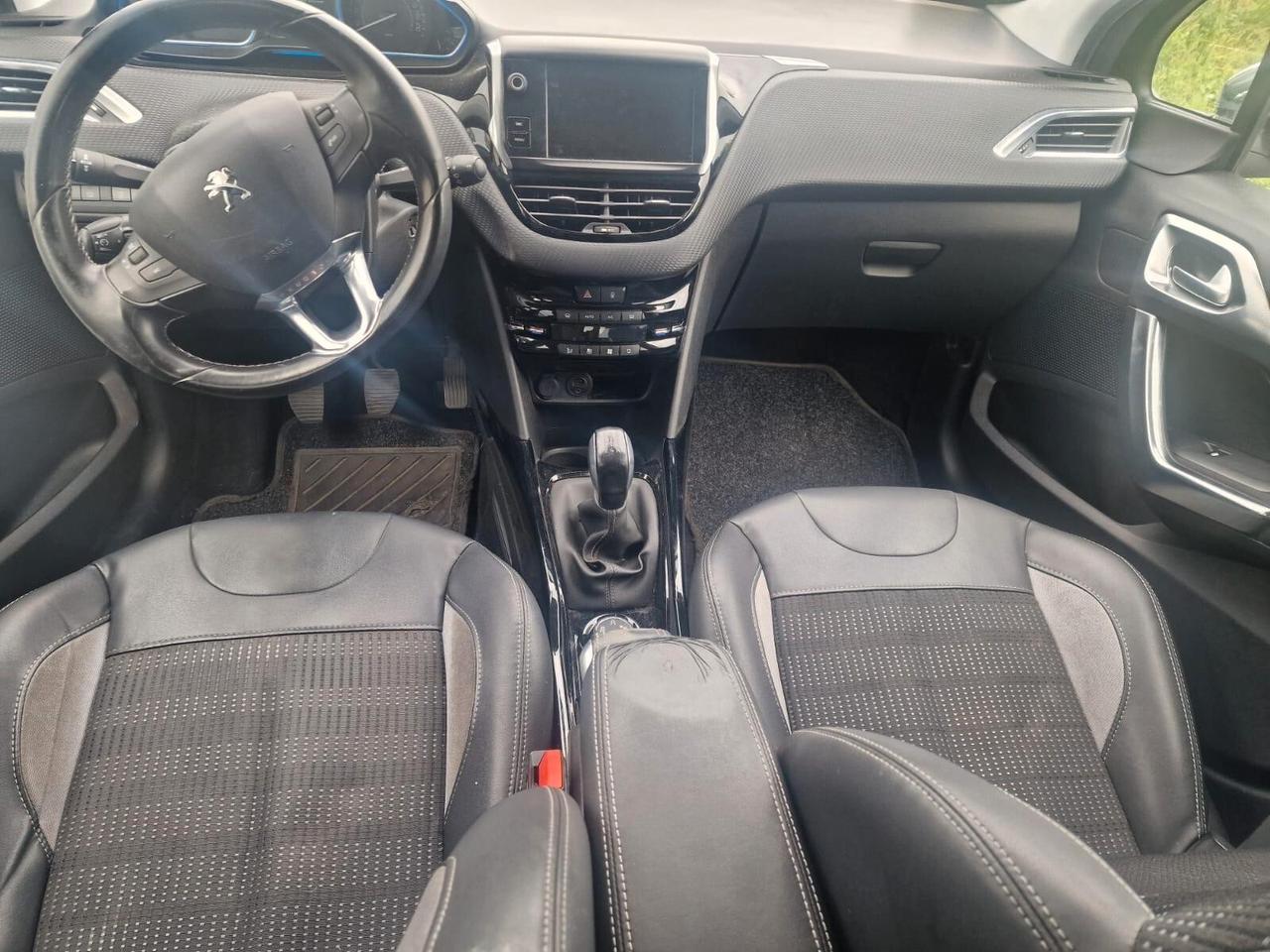 Peugeot 2008 1.6 HDI allestimento ( urban cross)