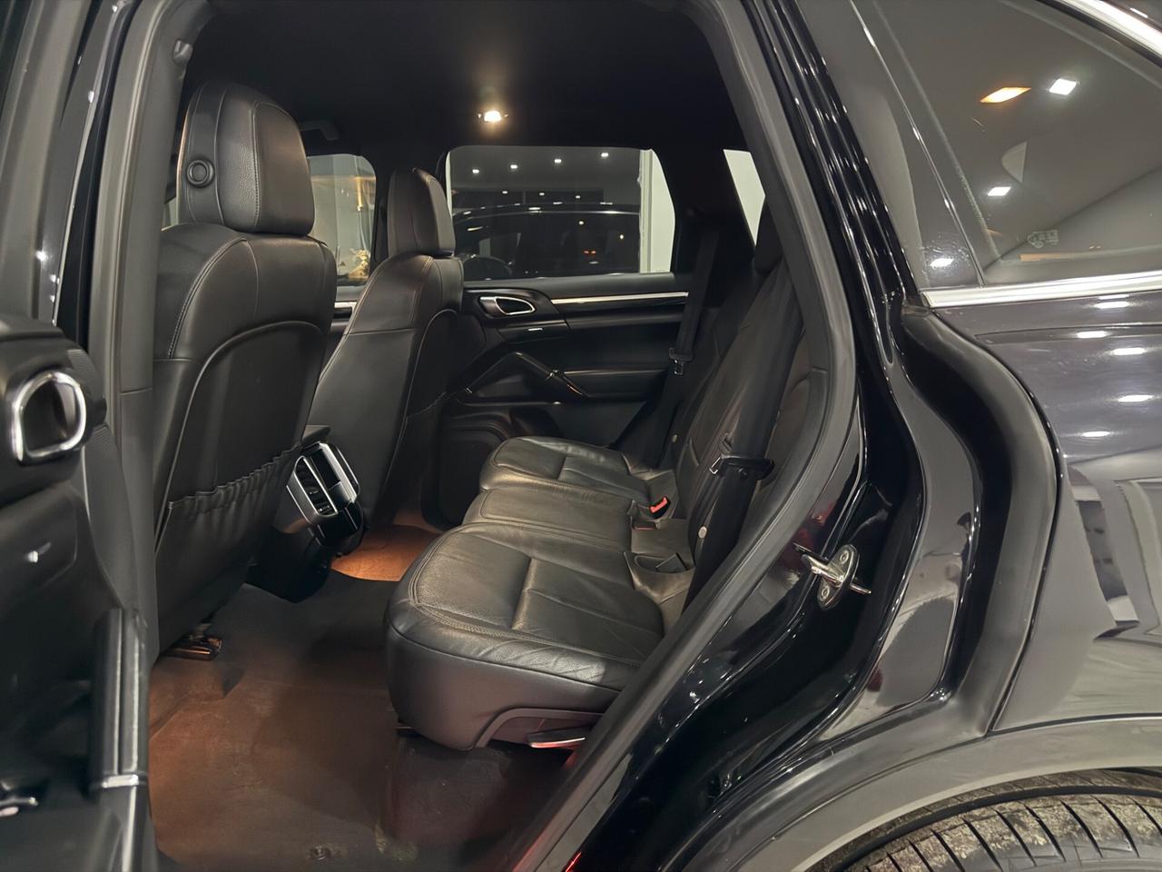 Porsche Cayenne 3.0D245cv PLATINUM ED. DA VETRINA2014