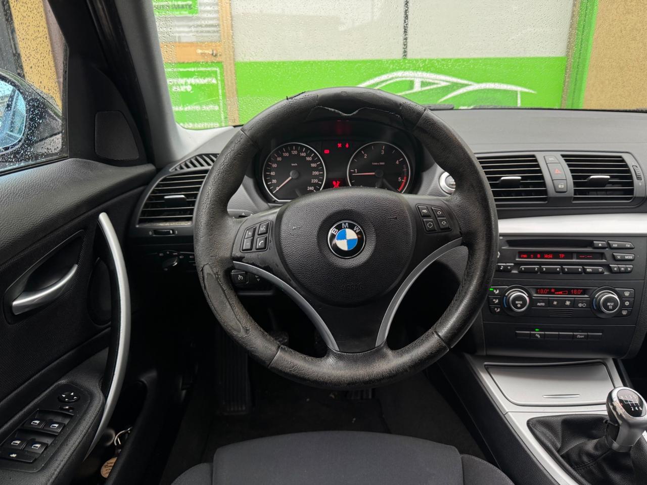 Bmw 118d 2.0 143CV 5 porte Futura DPF