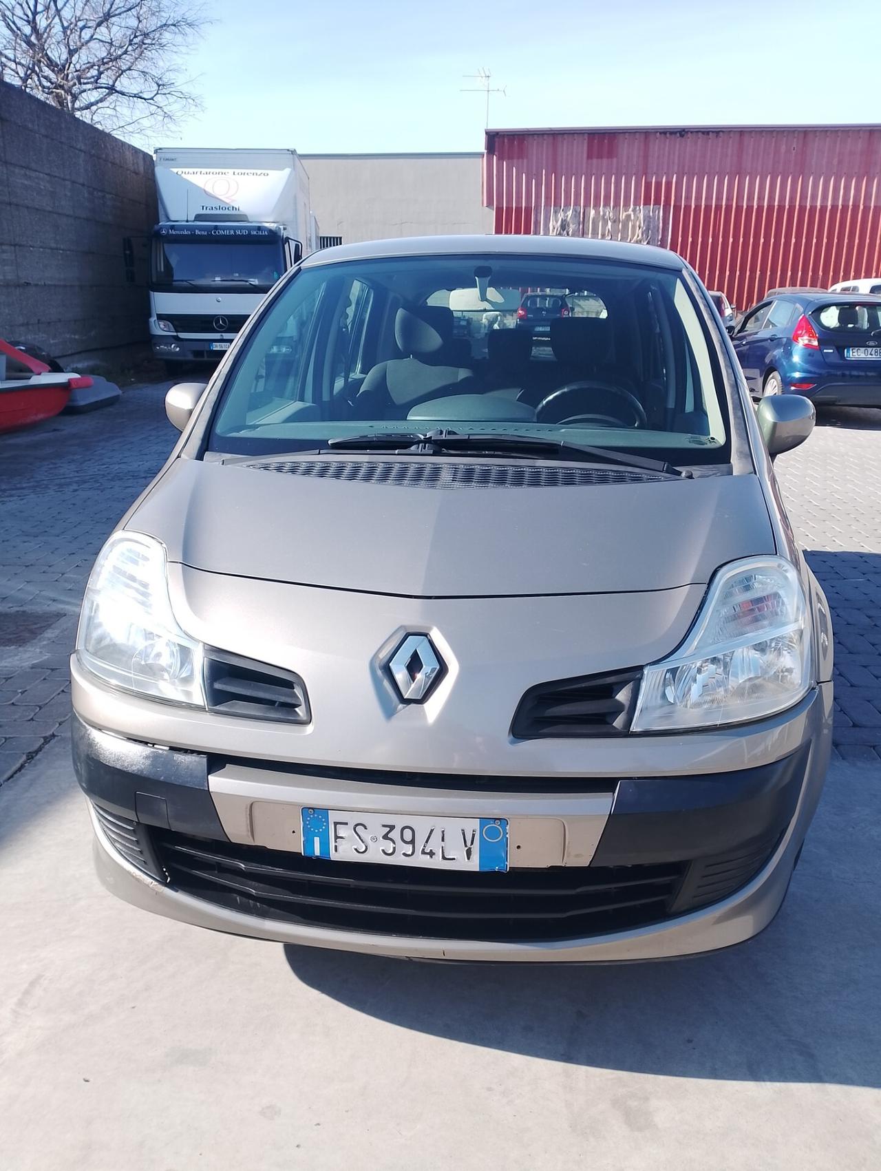 Renault Modus Grand Modus 1.5 dCi 75CV Wave