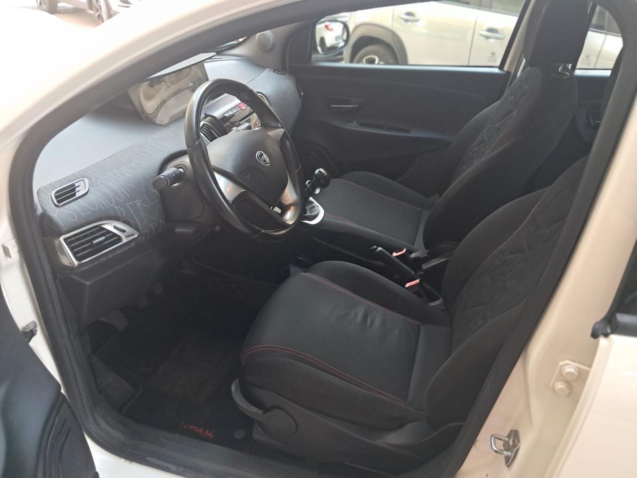 LANCIA YPSILON METANO-NEOPATENTATI-Euro5650-
