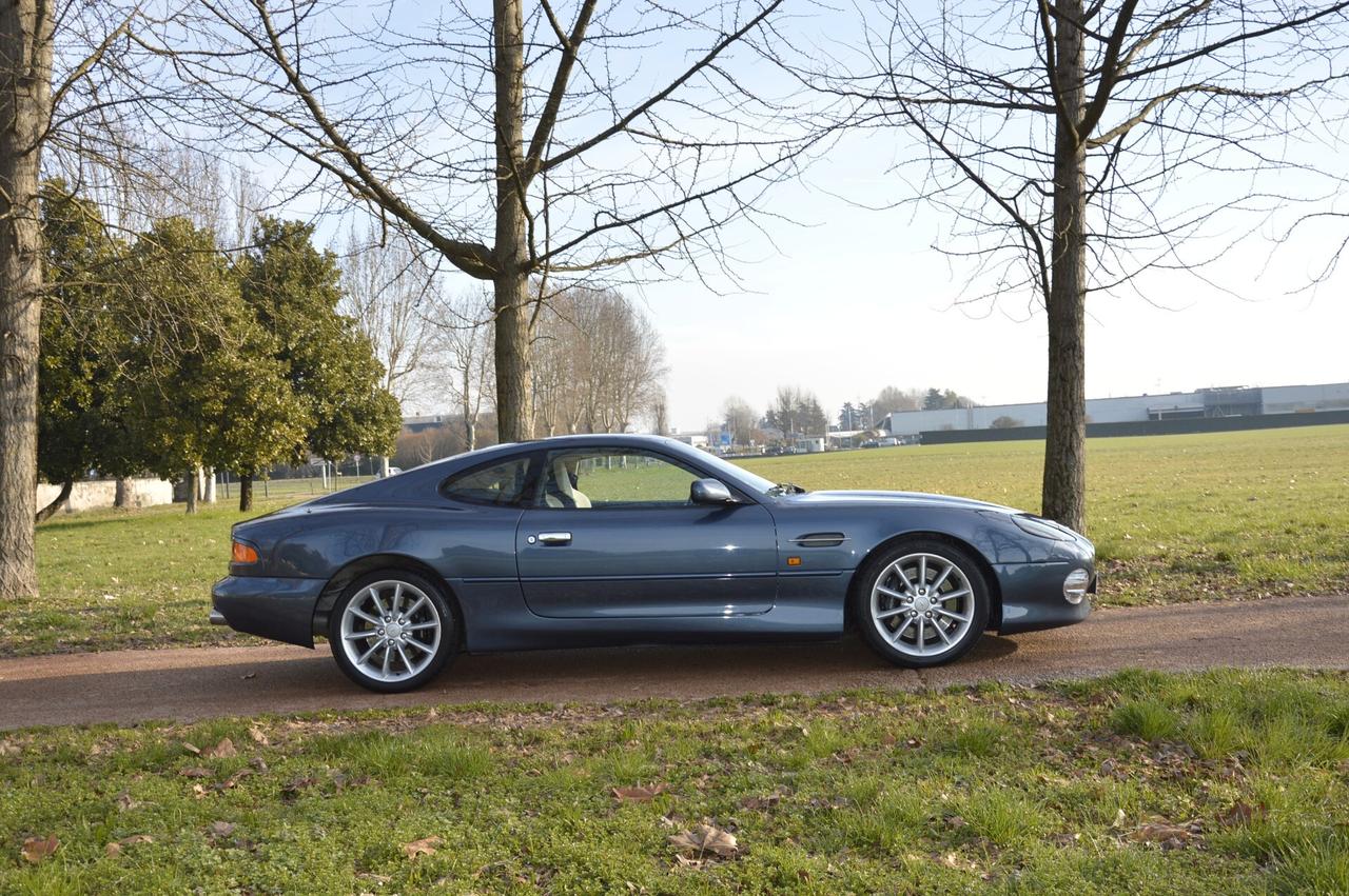 Aston Martin DB Vantage
