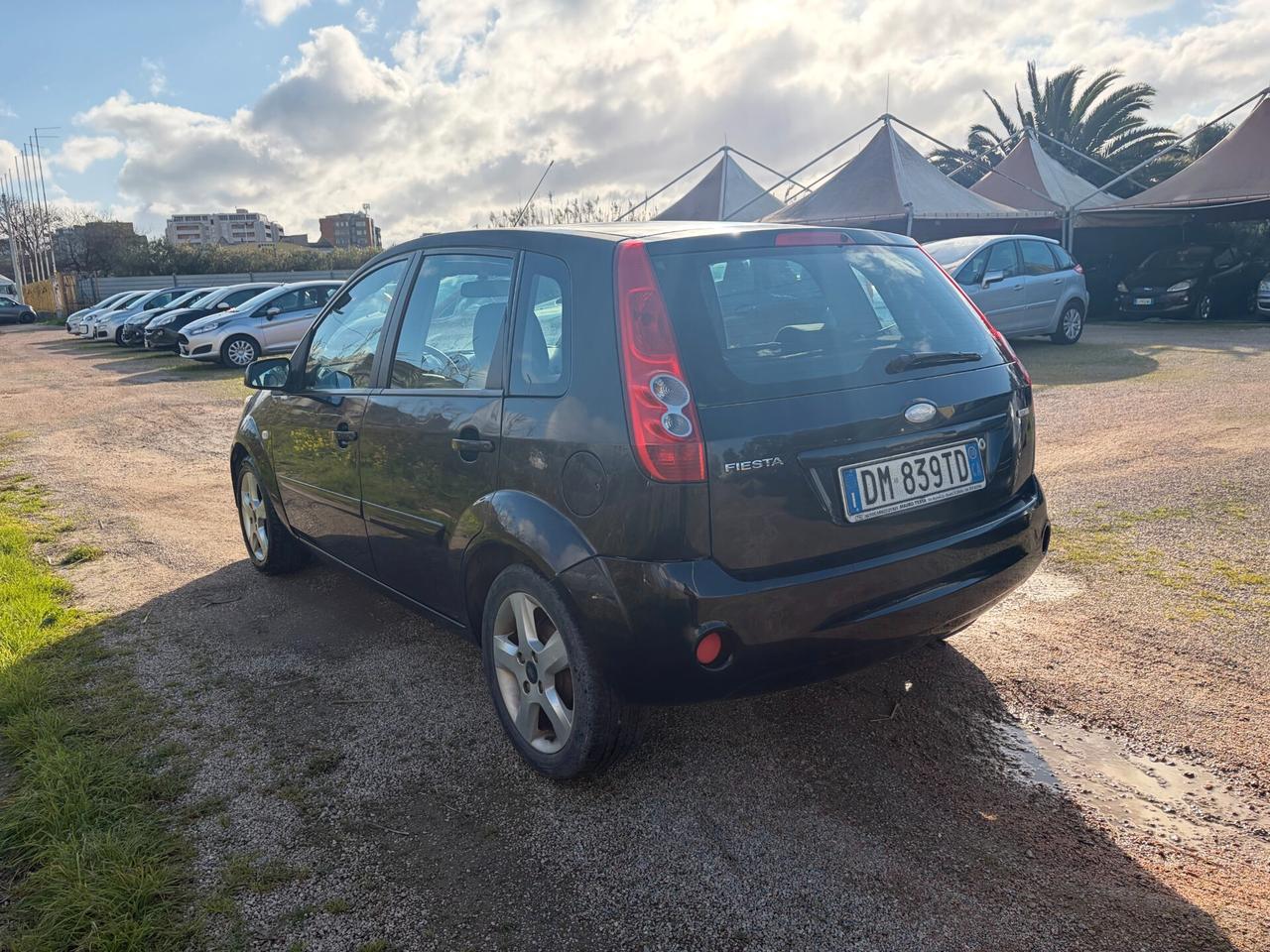 Ford Fiesta 1.4 TDCi 5p. Ghia