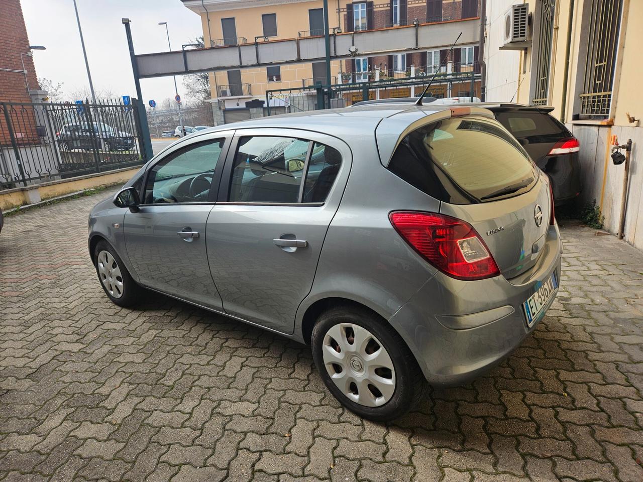 Opel Corsa 1.2 5 porte Edition
