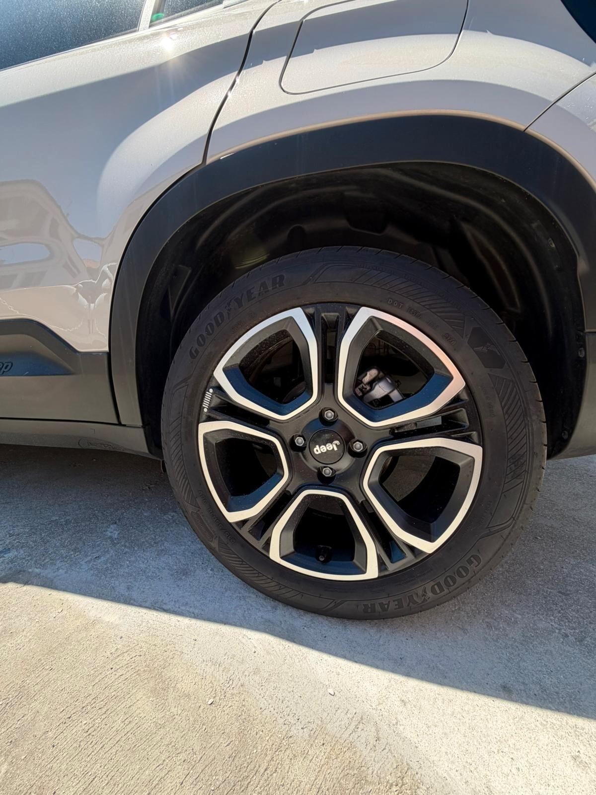 Jeep Avenger 1.2 Turbo 110 CV MHEV Summit