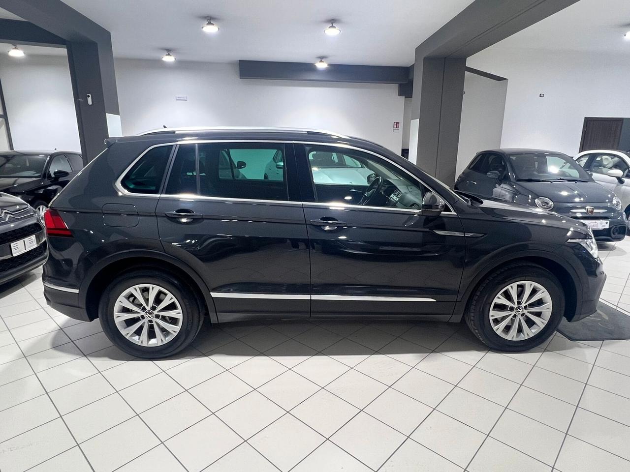 Volkswagen Tiguan 2.0 TDI 150 CV SCR DSG Life " VIRTUAL"