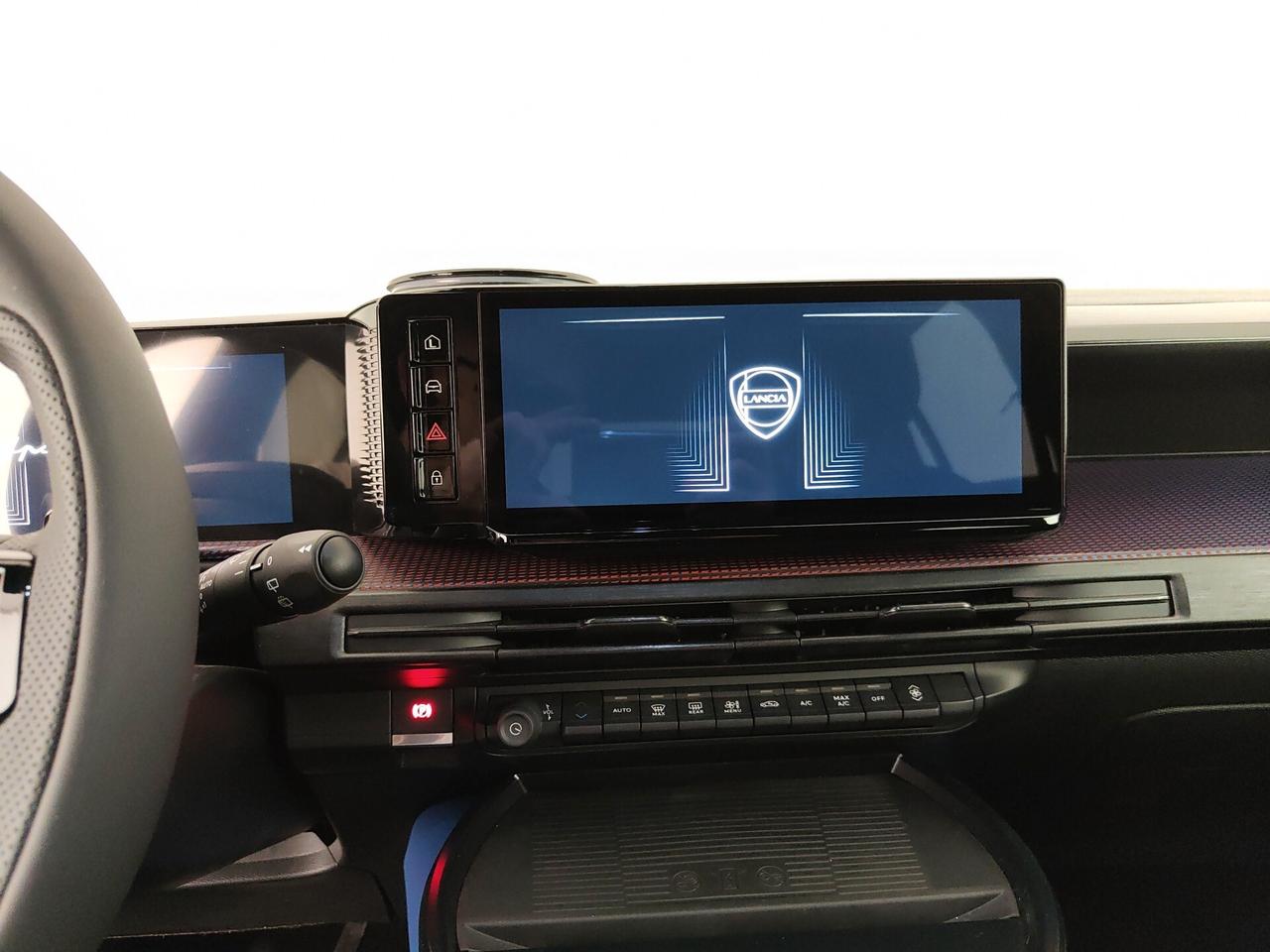 Lancia Ypsilon Hybrid e-DCT HF Line
