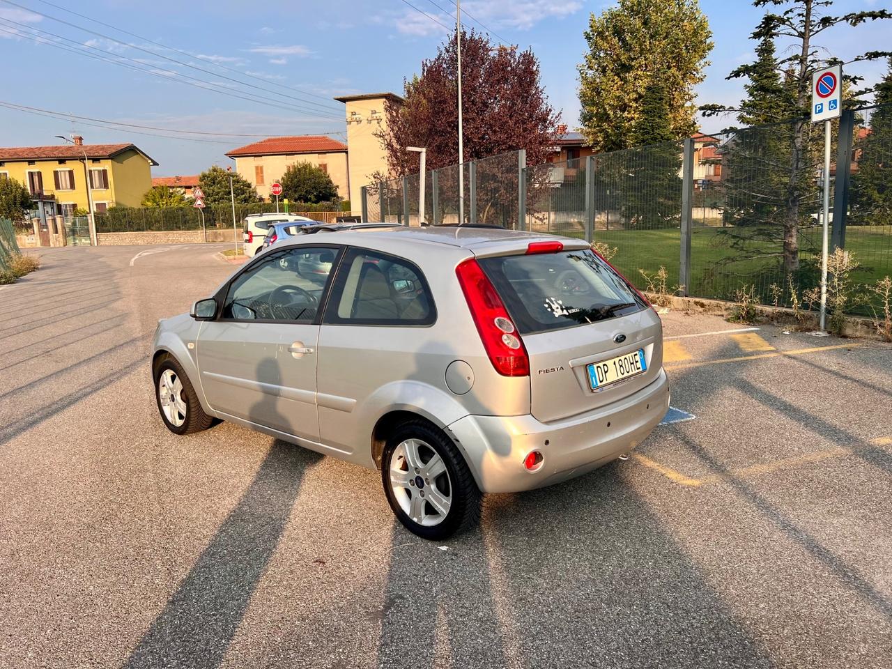 Ford Fiesta 1.2 16V 3p. 86000km + cinghia nuova