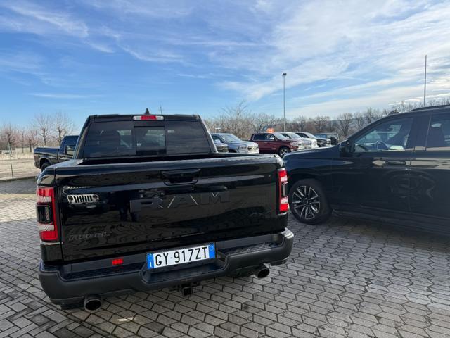 DODGE RAM V8 HEMI CREW CAB - REBEL