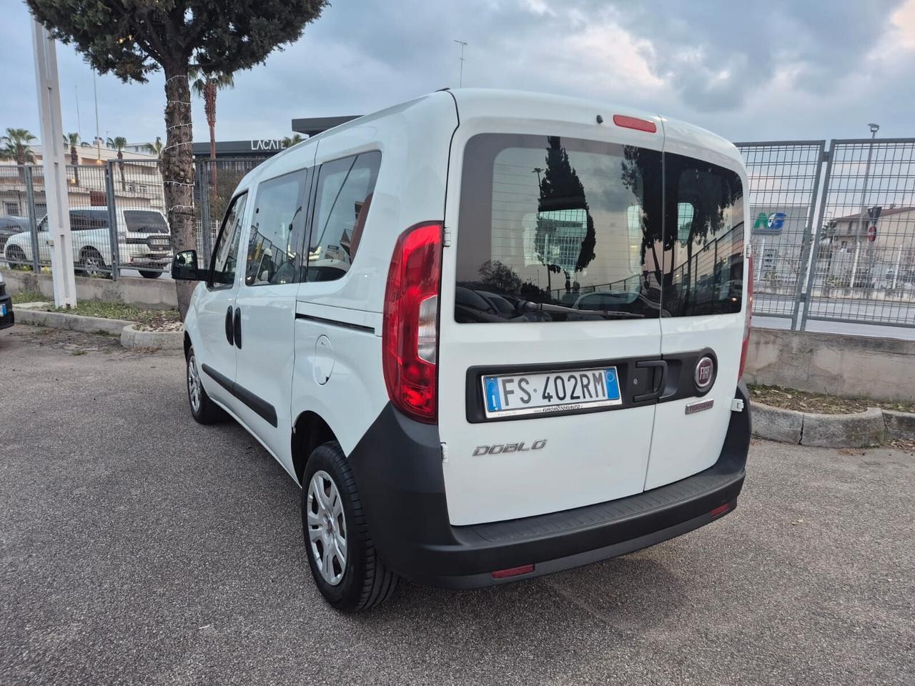 Fiat Doblo Cargo Combi 1.3 mjt 16v 95 CV E6