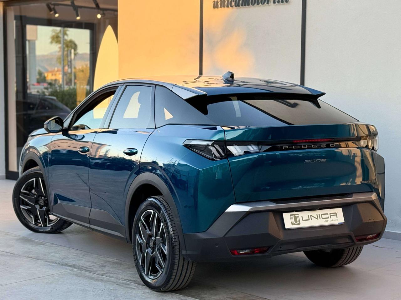 Peugeot 3008 1.2 Hybrid Allure 145cv ITALIANA - IVA ESPOSTA - UNICO PROPRIETARIO