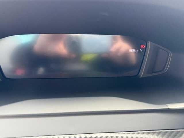 Peugeot 2008 Hybrid 145 e-DCS6 Allure