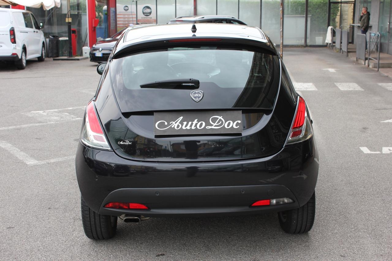 Lancia Ypsilon 1.2 69 CV 5 porte Gold PER NEOPATENTATI!!