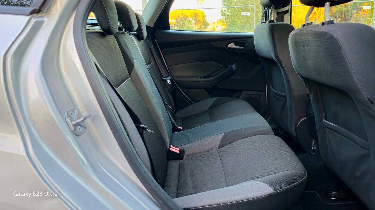 Ford Focus Gpl se garantita 12 mesi ok neopatentati