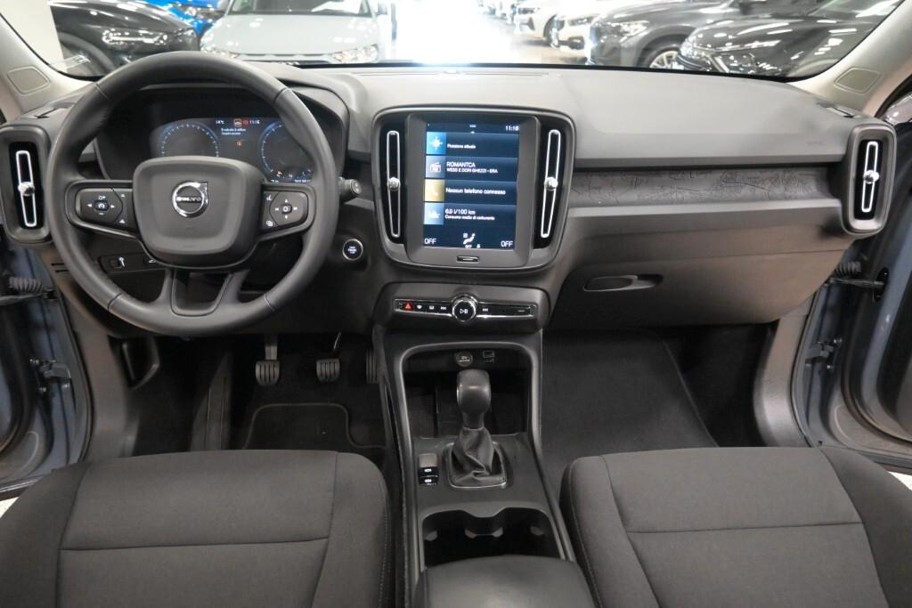 VOLVO XC40 1.5 T2 129CV 6M. MOMENTUM CORE ( FARI LED - COCKPIT - CRUISE - NAVI - MIRROR - PDC - TELECAMERA POST. )