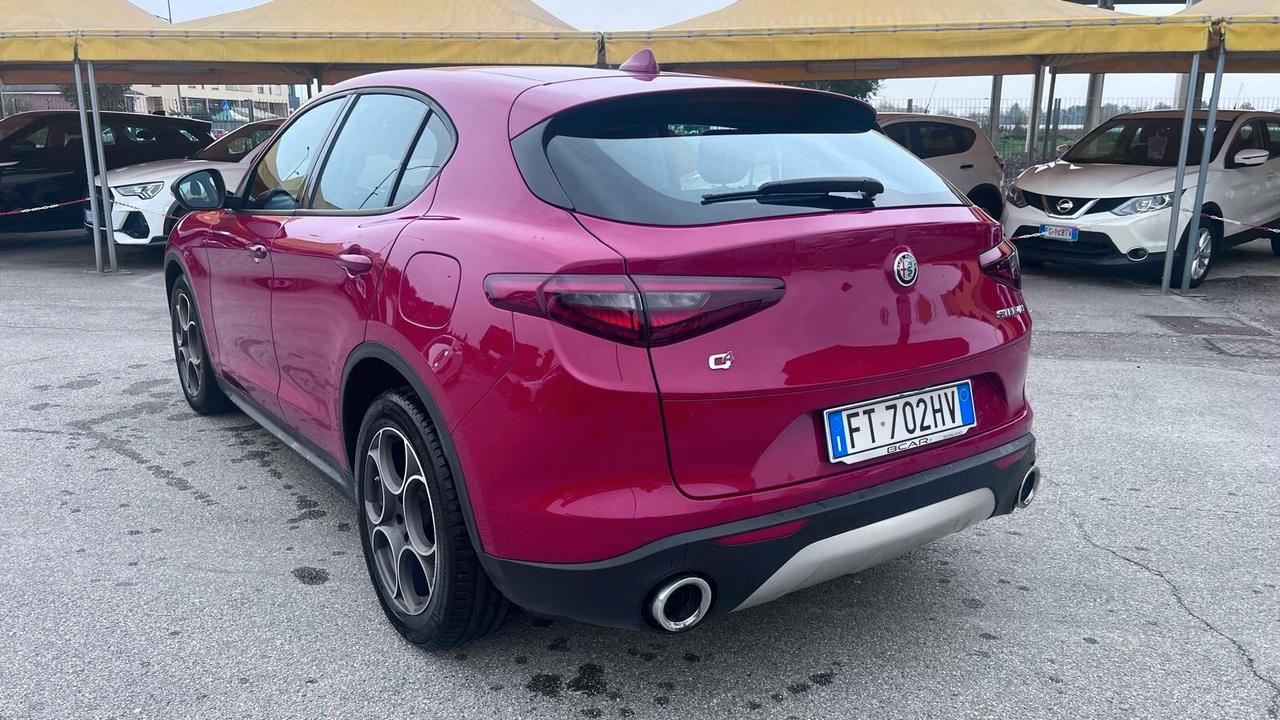 Alfa Romeo Stelvio 2.2 Turbodiesel 150 CV AT8 RWD Business