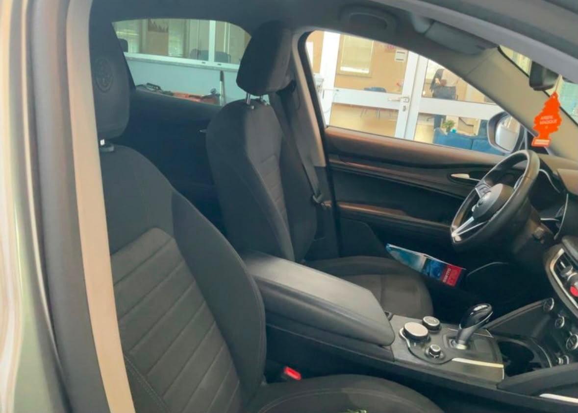 Alfa Romeo Stelvio 2.2 190 CV AT8 Q4 Business 10/2019
