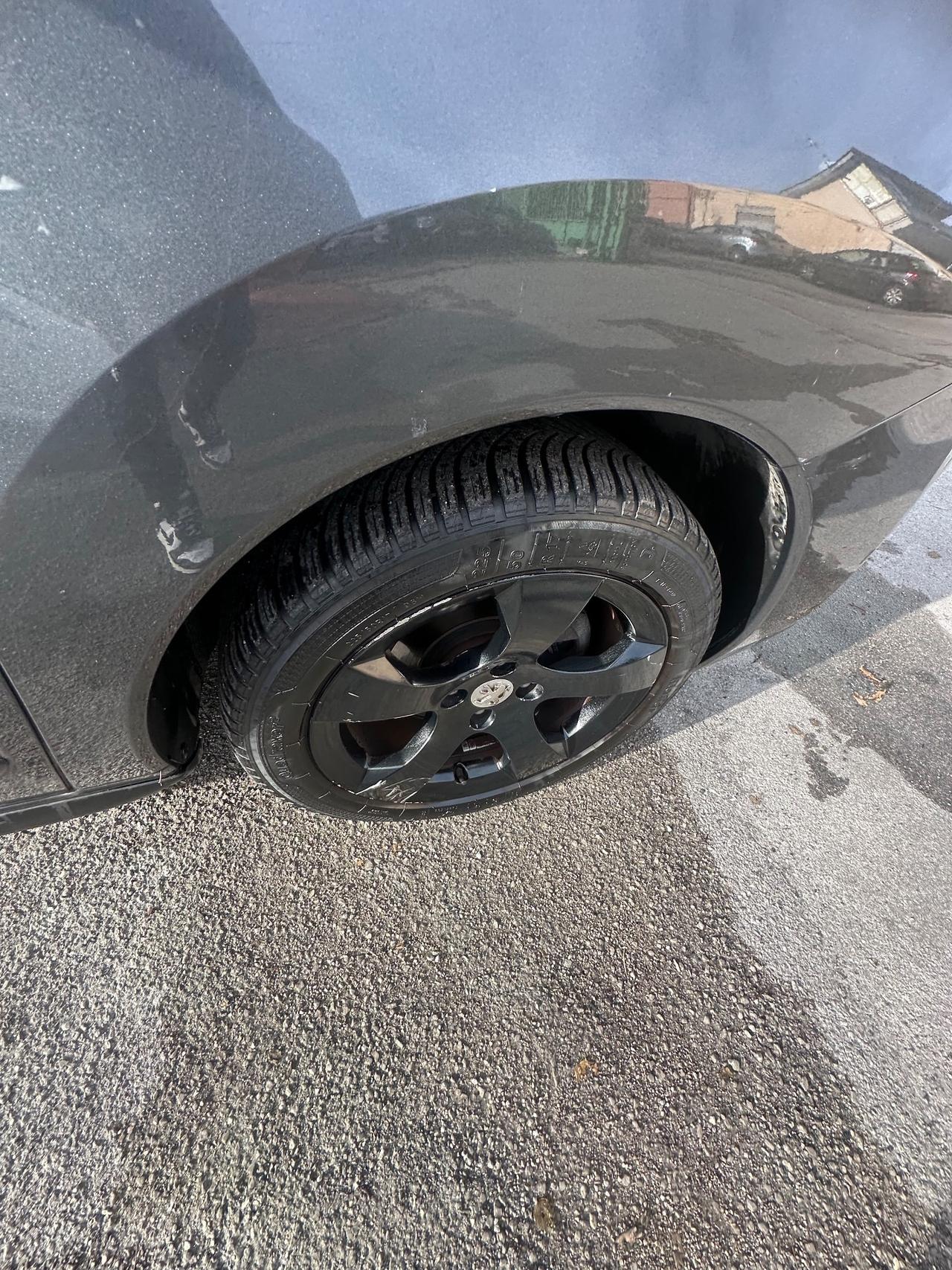 Peugeot 3008 1.6 HDi 110CV Business