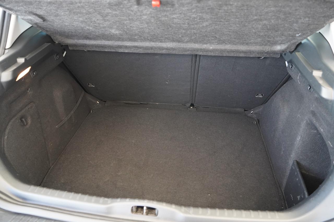 Peugeot 308 1.6 HDi 90CV 5 porte