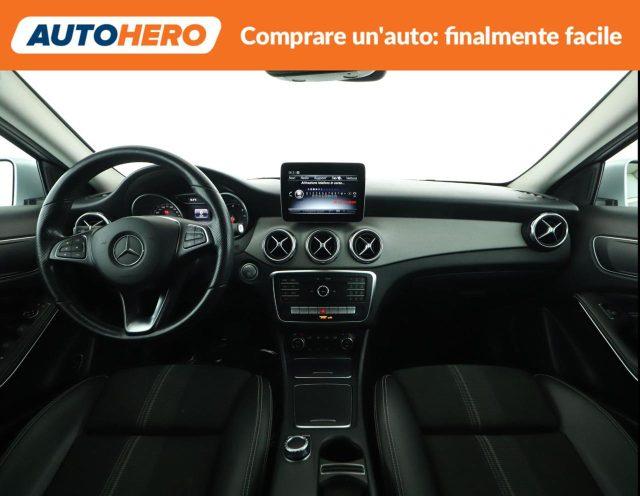 MERCEDES-BENZ GLA 200 d Automatic Sport