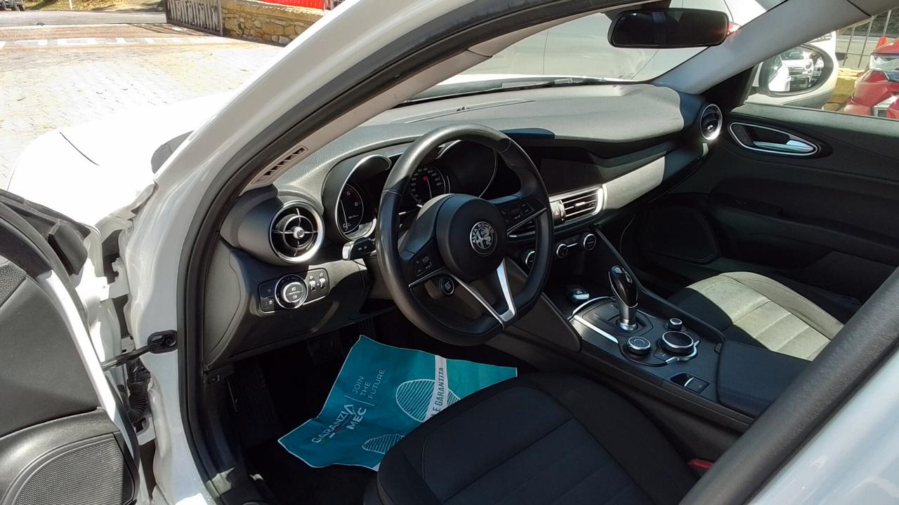 Alfa Romeo Giulia 2.2 150 CV Super
