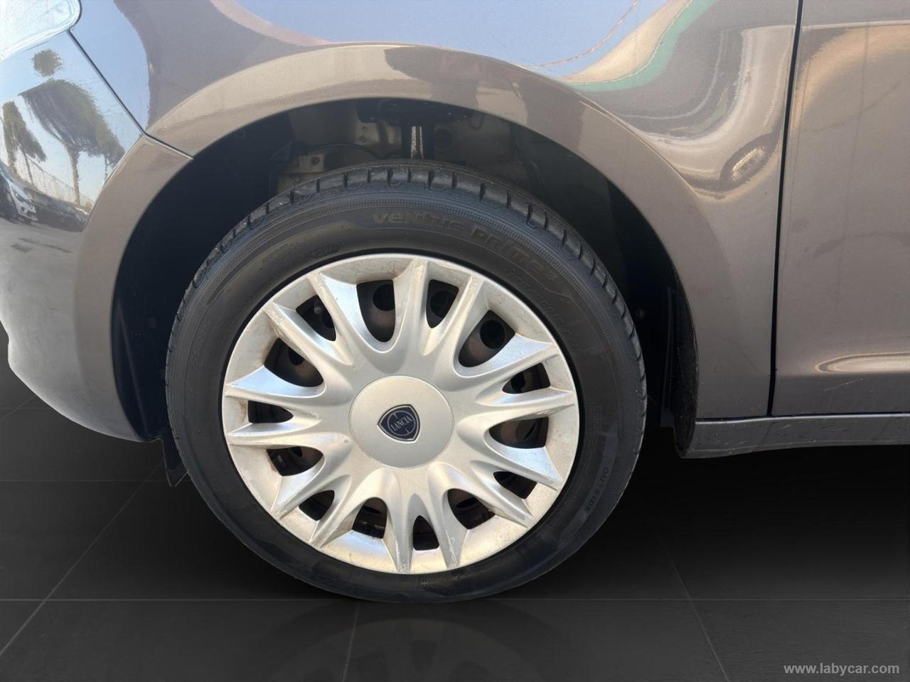 LANCIA Ypsilon 1.2 69 CV 5p. GPL Ecochic Gold