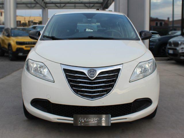 LANCIA Ypsilon 1.2 69 CV 5 porte Silver