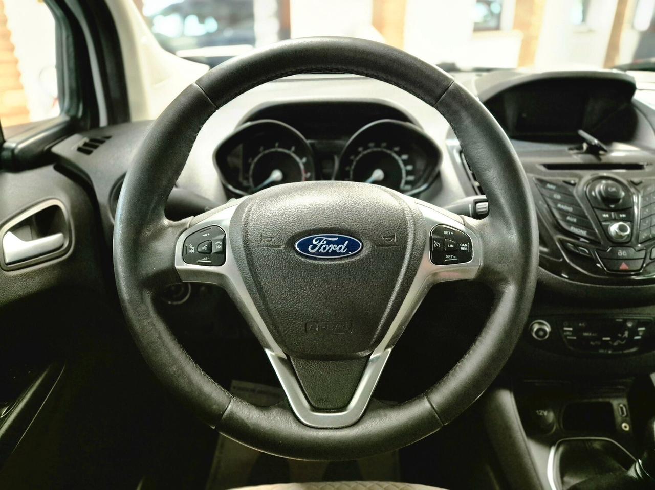 Ford Tourneo Courier 1.0 EcoBoost 100 CV Titanium