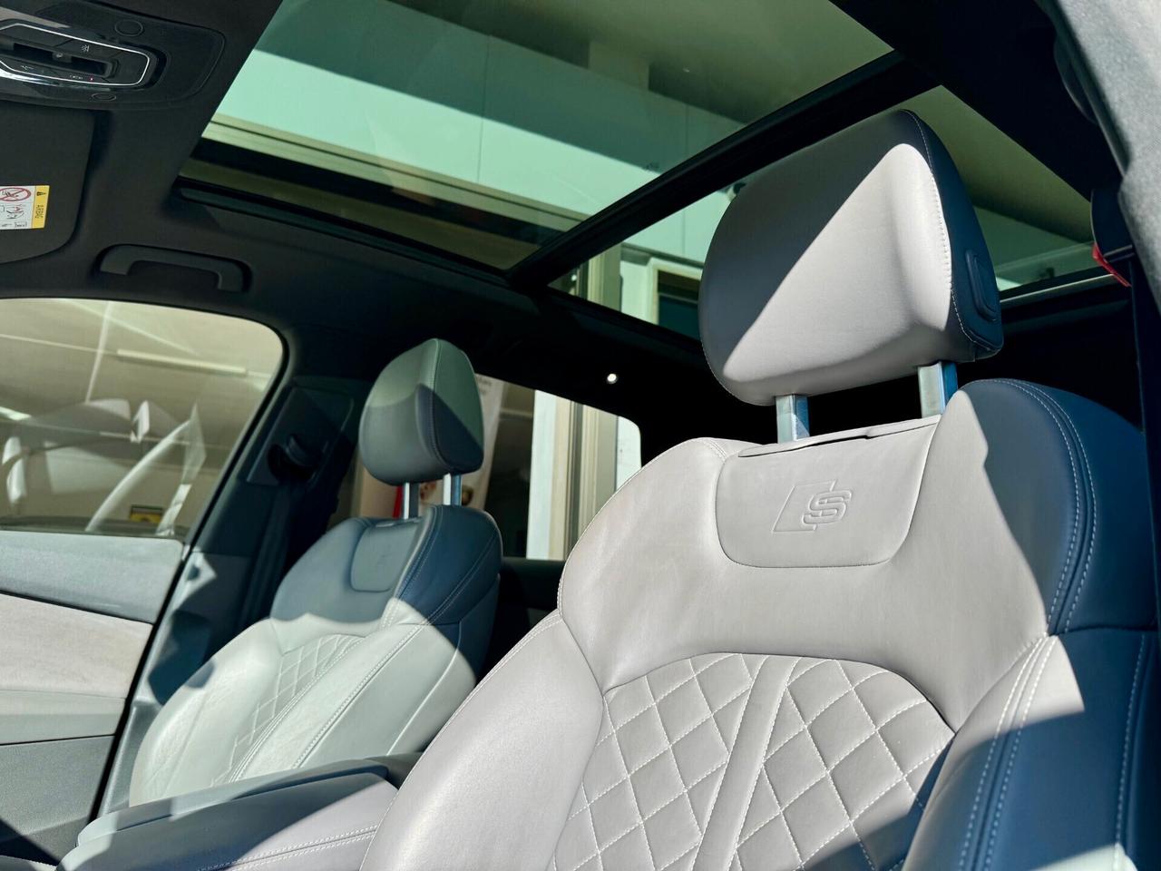 Audi Q7 e-tron 3.0 TDI quattro tiptronic Business Plus