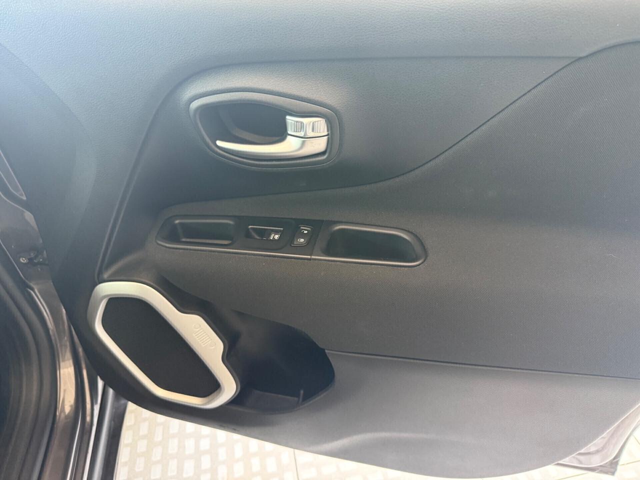 Jeep Renegade 1.6 Mjt DDCT 120 CV S