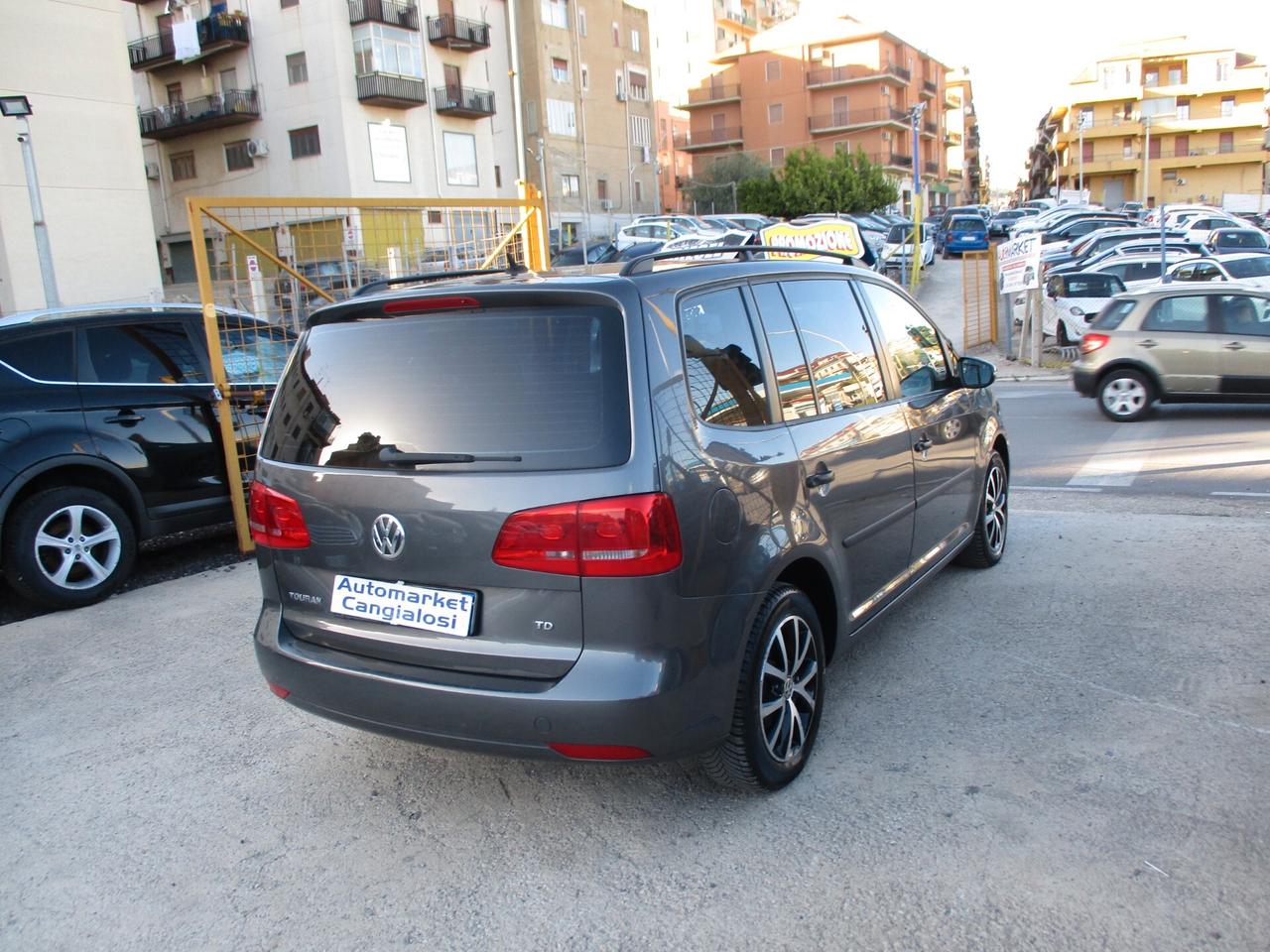 Volkswagen Touran 7 POSTI 1.6 TDI 2012