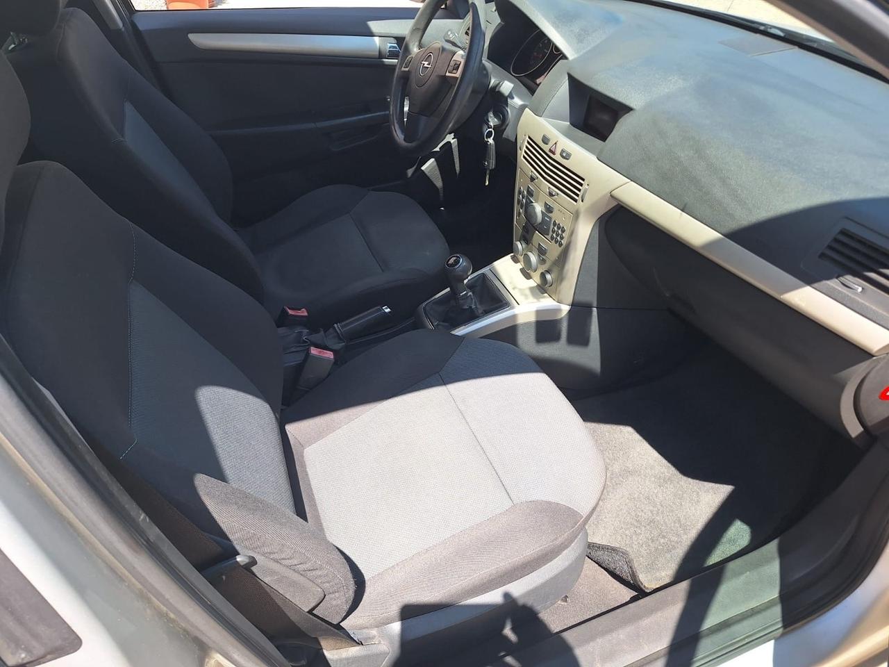 Opel Astra 1.4 16V GPL