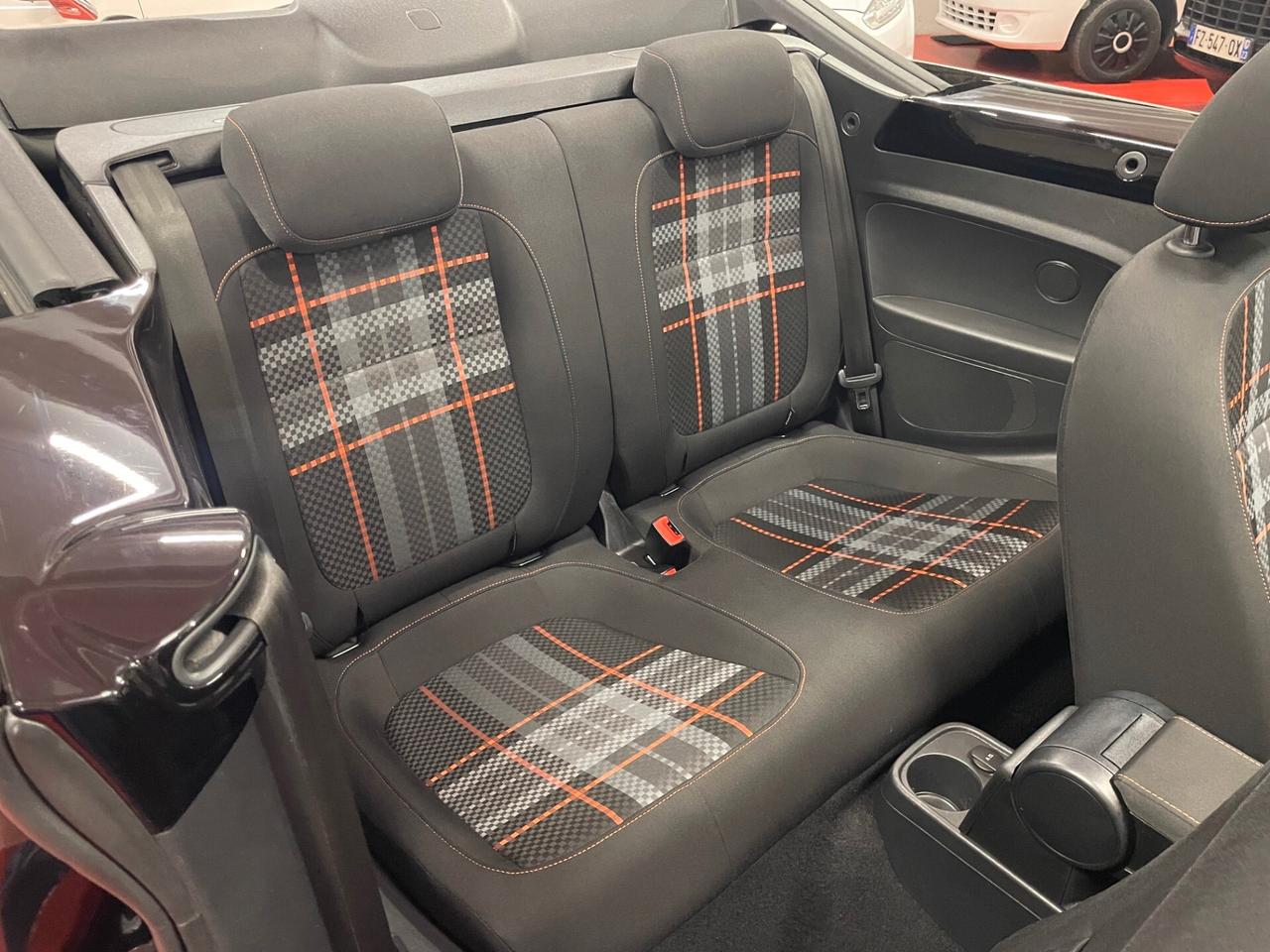 Volkswagen Maggiolino Cabrio 1.2 TSI Club BlueMotion Technology