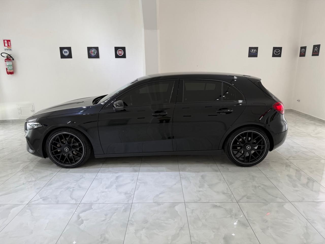 MERCEDES-BENZ A 180 D AUTOMATIC SPORT IVA ESPOSTA