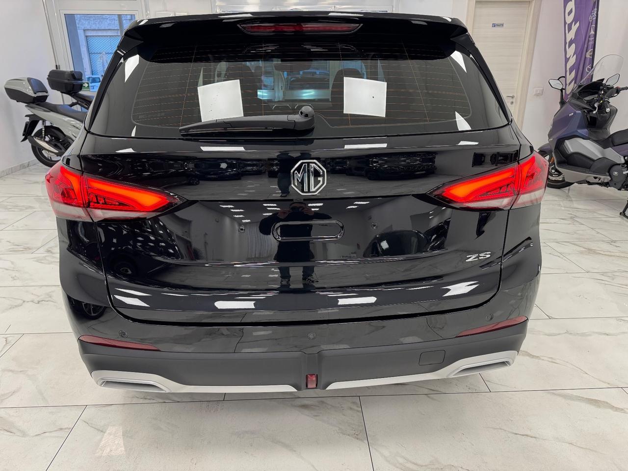 Mg ZS Classic 1.5 Standard 115 CV