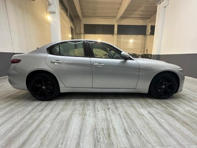 Alfa Romeo Giulia 2.2 Turbodiesel 210 CV AT8 AWD Q4 Veloce