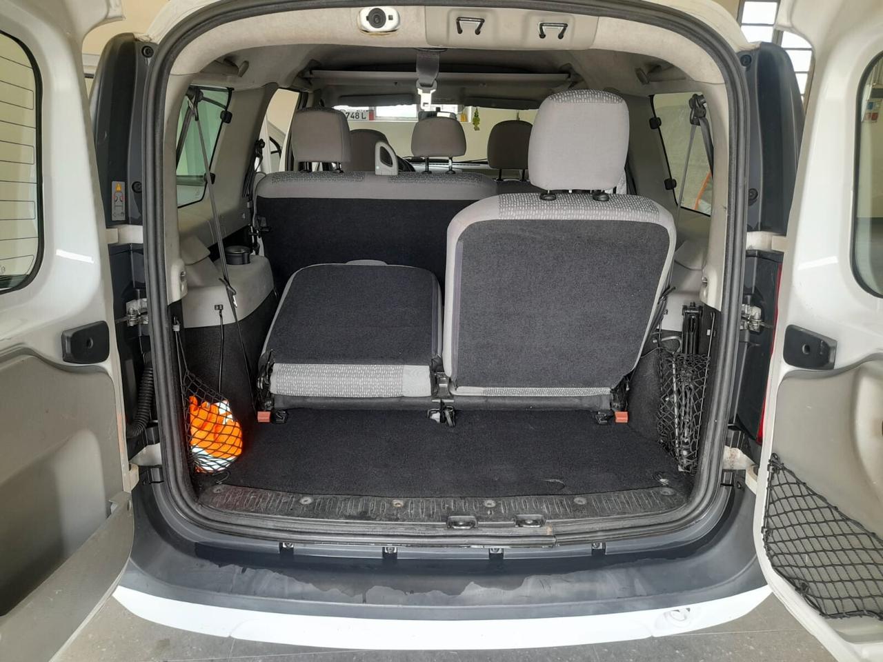 Dacia Logan MCV 1.6 7 posti Lauréate