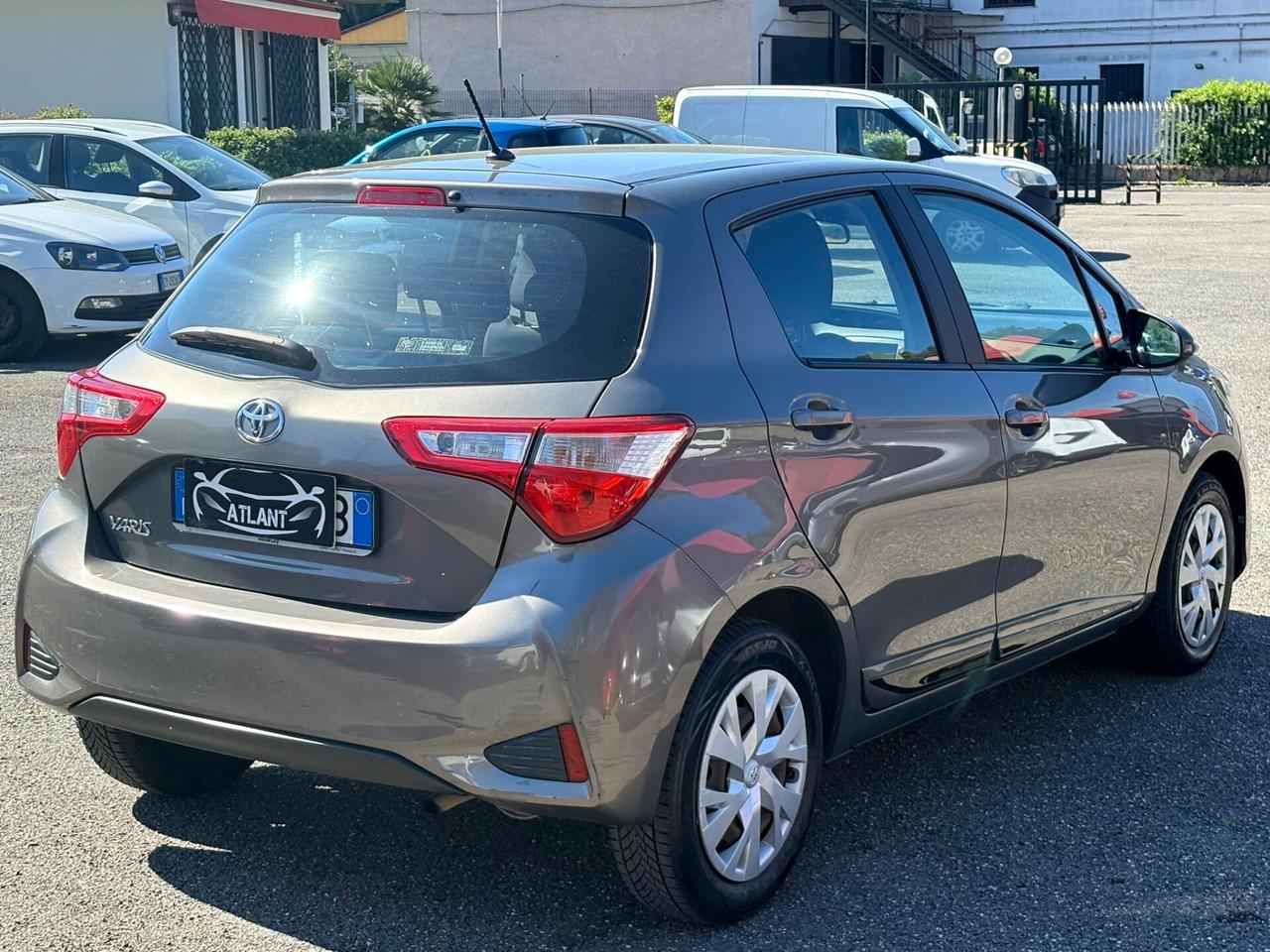 Toyota Yaris 1.0 5 porte Active