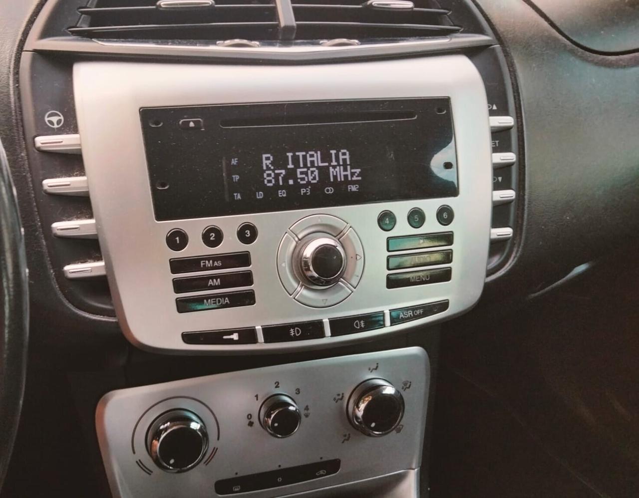 Lancia Delta 1.6 MJT DPF Selectronic Platinum 2012 NEOPATENTATI