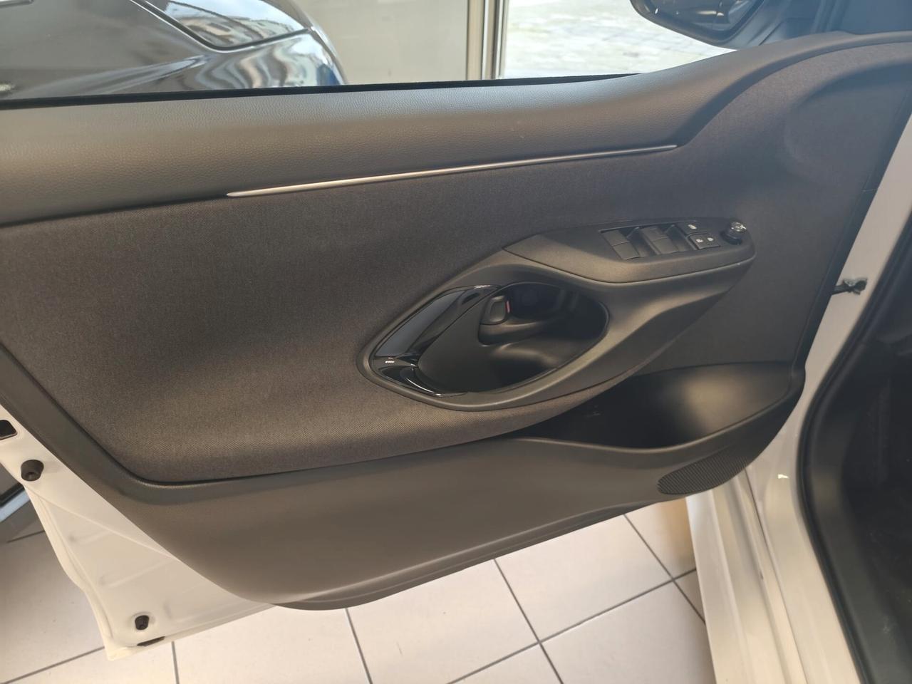 Toyota Yaris 1.5 Hybrid 5 porte Trend