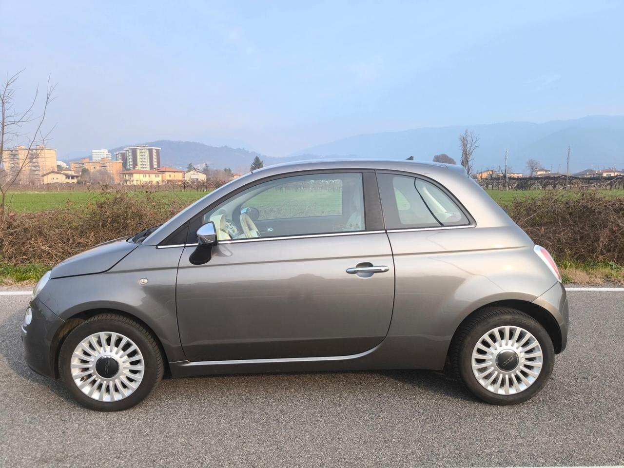 FIAT 500 1,2 BENZINA LOUNGE- OK NEOPATENTATI