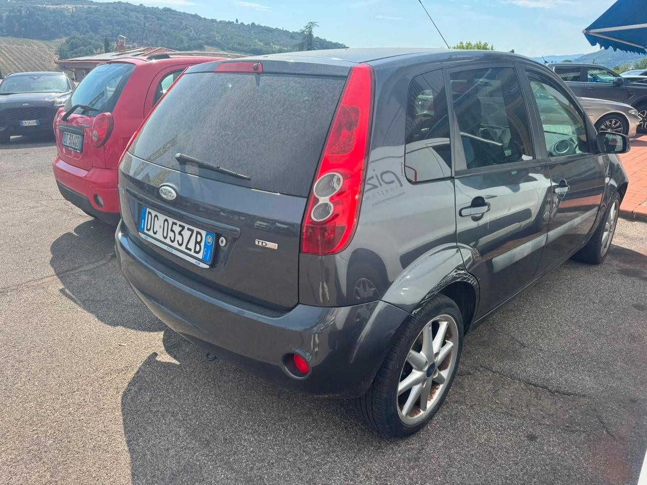 Ford Fiesta 1.4 TDCi 5p. Ghia