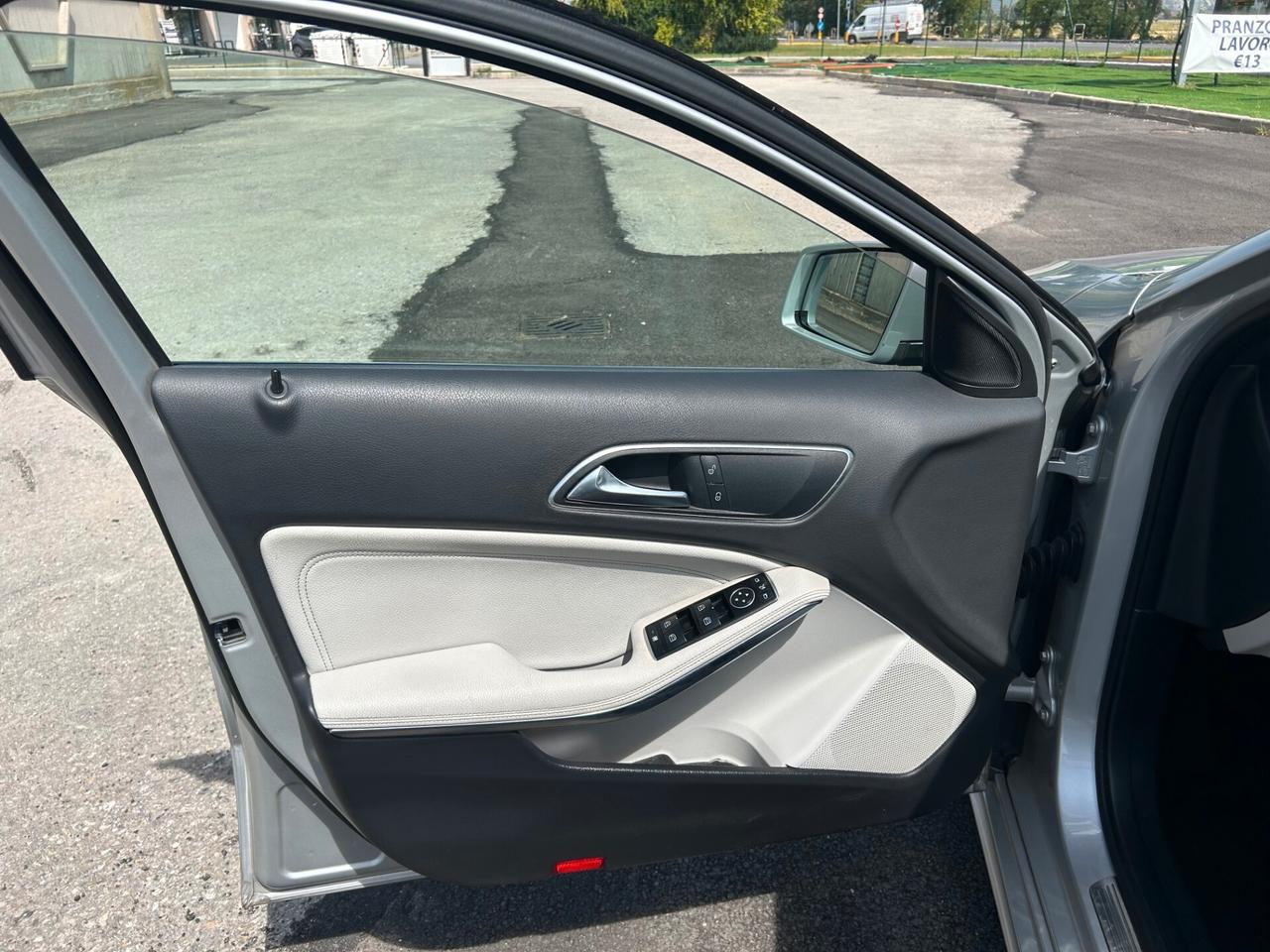 Mercedes classe a 200 CDI Sport unico proprietario tutta tagliandata mercedes ok neopatentati