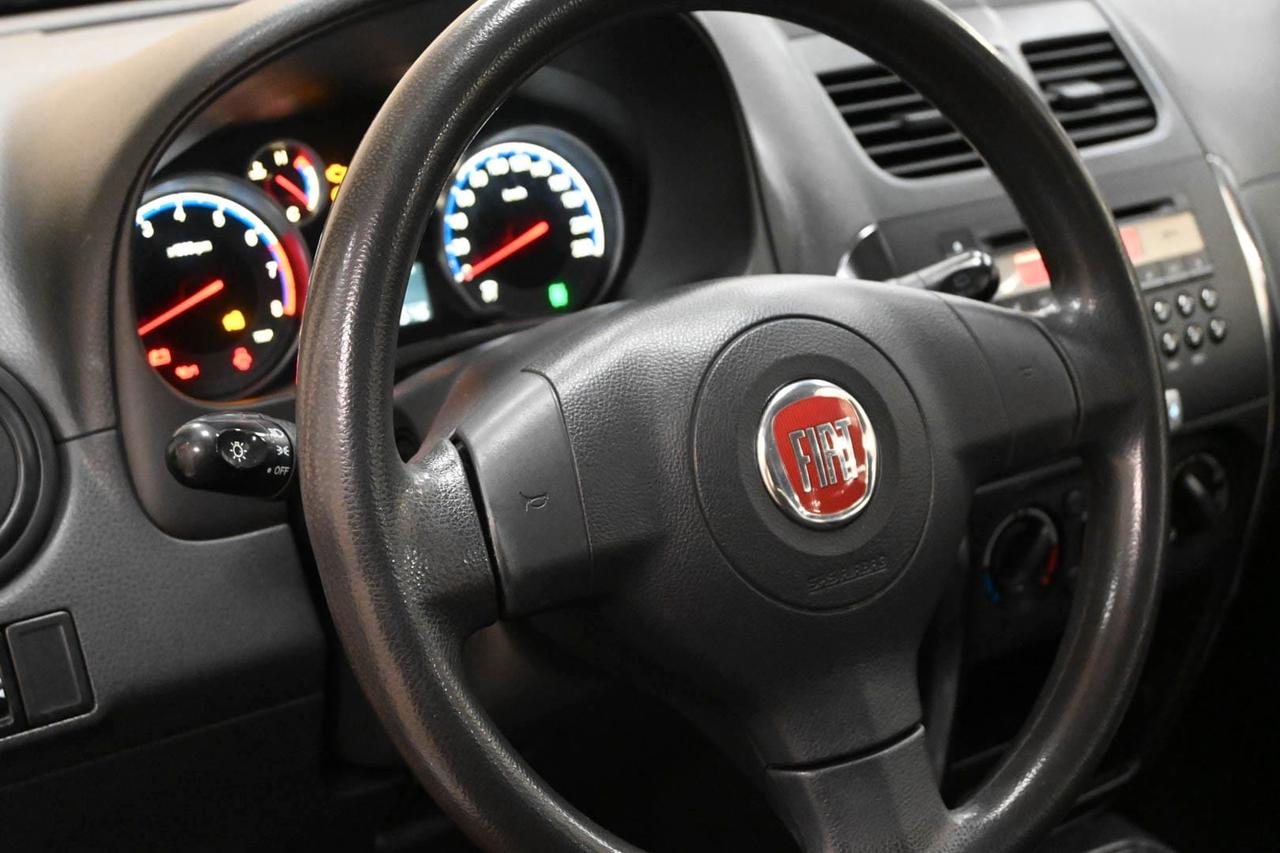 FIAT Sedici 1.6 16V 4x4 Dynamic