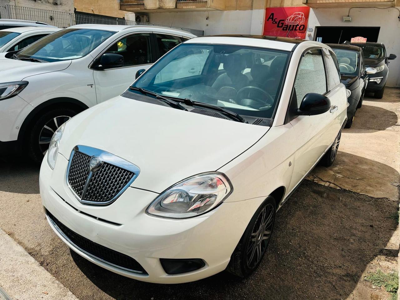 Lancia Ypsilon 1.2 69 CV Elle