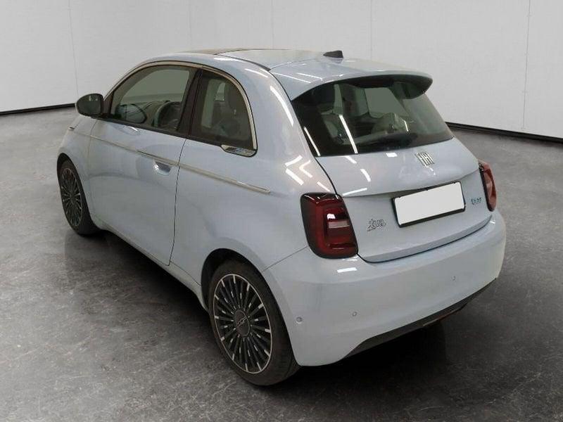 FIAT 500 500e 42 kWh La Prima