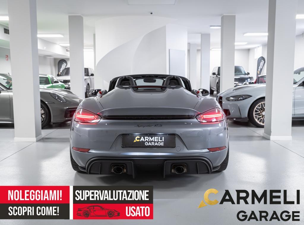 Porsche 718 Spyder RS