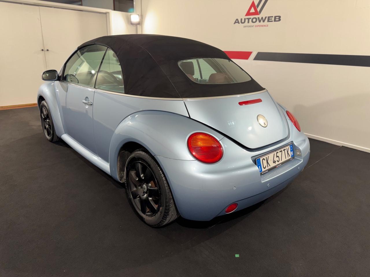 Volkswagen New Beetle 1.6 Cabrio