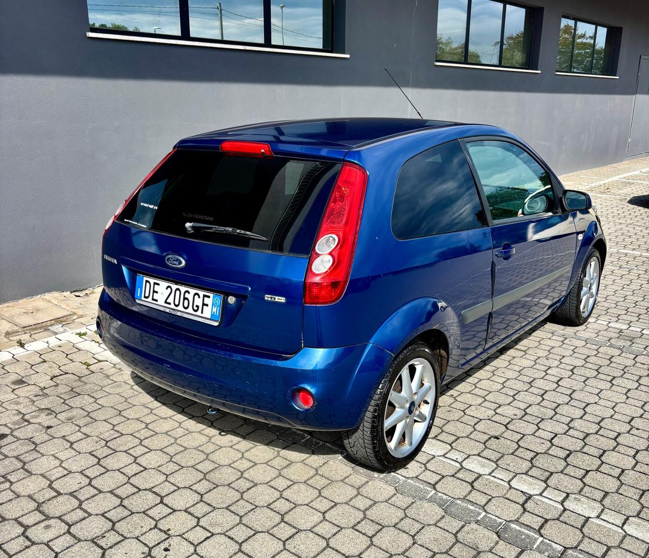 Ford Fiesta 1.4 TDCi 3p. Ghia !! ( SOLI 60.000 km ) !!